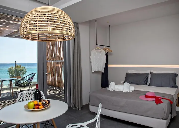 Seaside Tinos Kionia