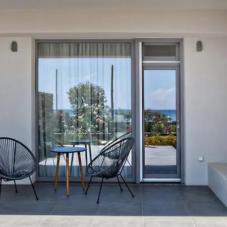 Seaside Tinos Kionia