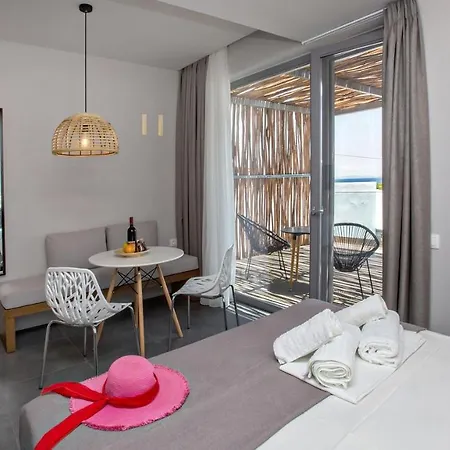 Seaside Tinos Apartment
