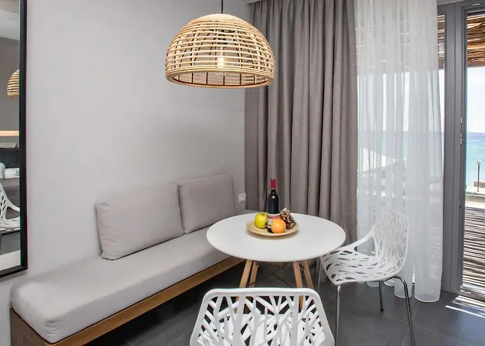 Seaside Tinos Kionia